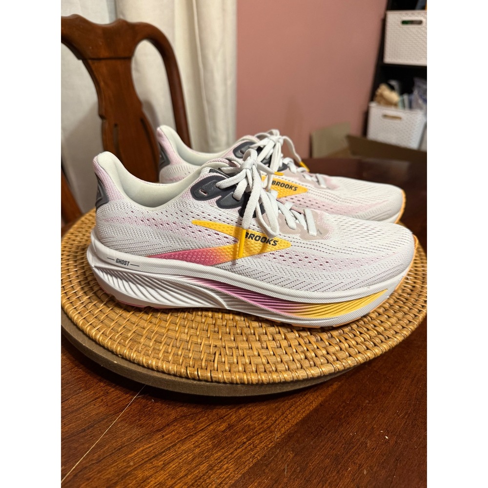 Brooks Ghost 16 Womens Running Shoes White Pink Yellow 1204311B070 Size 7.5